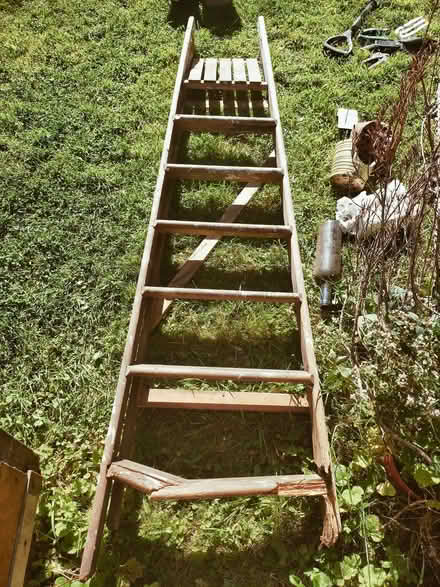 Photo of free Wooden Ladder (damaged) (Canonmills EH3) #1