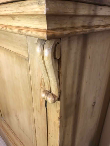 Photo of free Small light oak cupboard. (Charlbury OX7) #3
