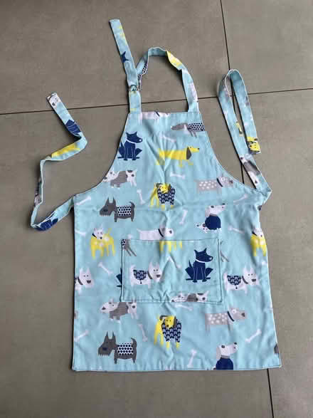 Photo of free Children’s aprons (Twickenham TW2) #1