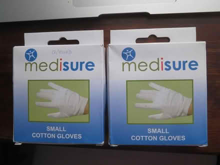Photo of free Small white cotton gloves (CB4) #1