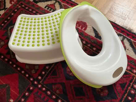 Photo of free Toddlers toilet seat and step (Beckenham BR3) #1