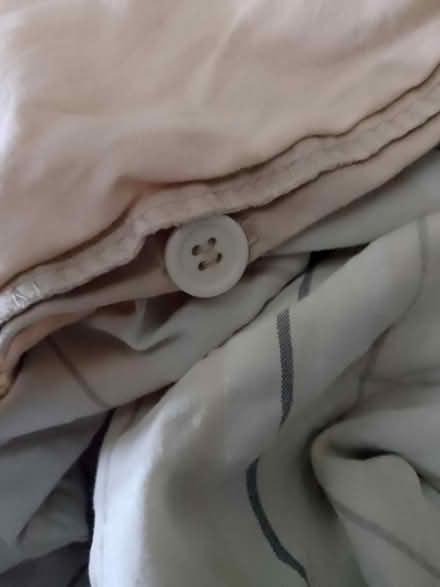 Photo of free Single textured duvet cover (CT9) #2