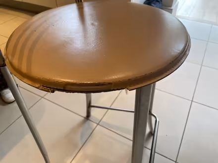 Photo of free 3 bar stools (Barnes, London SW13 9HJ) #2
