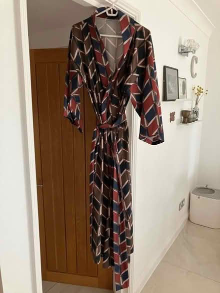 Photo of free Kimono / Robe / Dressing Gown (Strawberry Hill TW2) #1