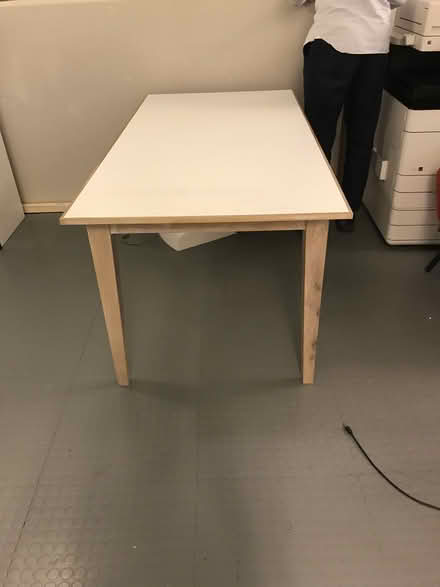 Photo of free Dining room table (Fitzrovia, W1W) #1