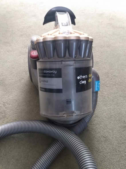 Photo of free Dyson pet vacuum cleaner (North Greenwich SE10) #3
