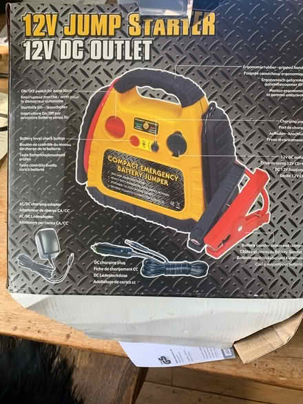 Photo of free 12 volt battery charger (Glasgow G41) #2
