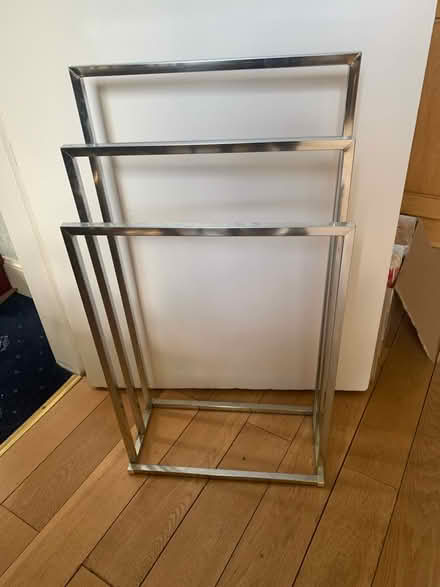 Photo of free Chrome towel rail (Glasgow G41) #1