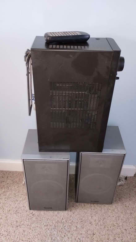 Photo of free Technics AV Control Stereo Receiver SA-EX510 + 2 Speakers (Ivy Farm SK11) #3