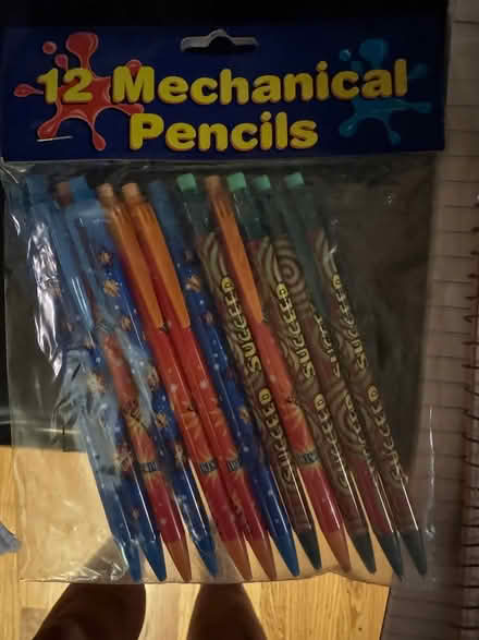 Photo of free School supplies (Ladera) #4