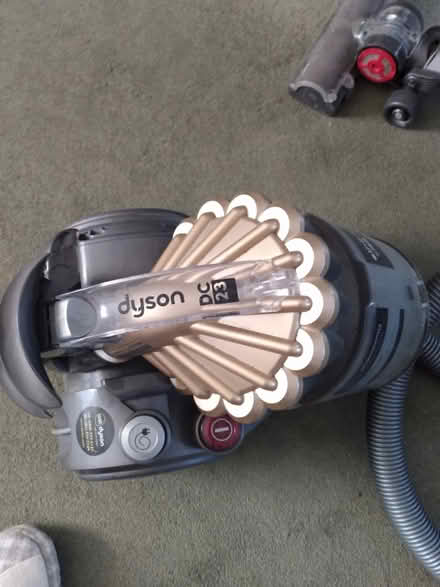 Photo of free Dyson pet vacuum cleaner (North Greenwich SE10) #4