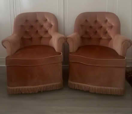 Photo of free VERY Small pink x 2 armchair sofa bedroom or kids chair (Chelsea SW3) #2