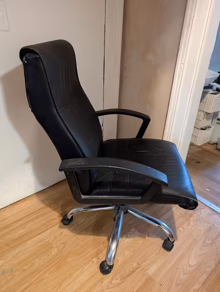 Photo of free Computer chair (Govanhill, G42) #1
