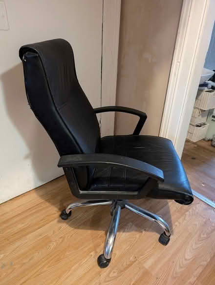 Photo of free Computer chair (Govanhill, G42)