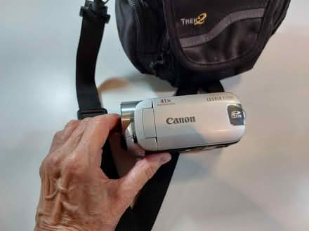 Photo of free video camera (Caversfield, Bicester, OX27) #3