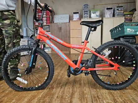 Photo of free Children's bike (with puncture) (Brighton, BN2) #1