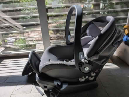 Photo of free Infant car seat (20002) #2