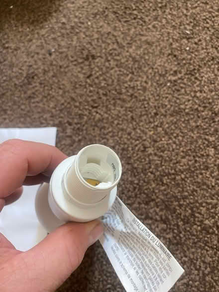 Photo of free Pendant light fittings (Bs105hy) #3