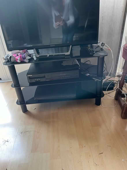 Photo of free Tv stand only (LU4) #1