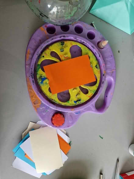 Photo of free Spinny paint toy (Broxbourne EN10) #2