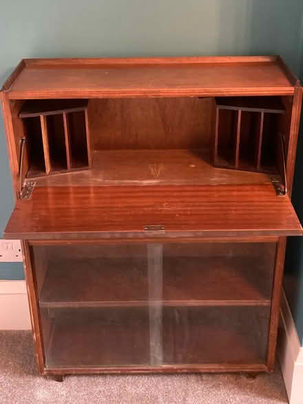 Photo of free Bureau (Greenhill S8) #2