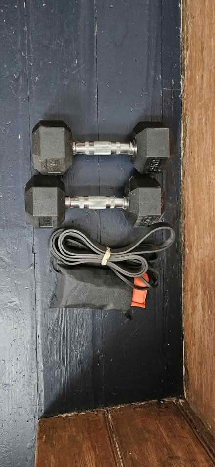 Photo of free 5kg weights and resistance bands (Wavertree) #1