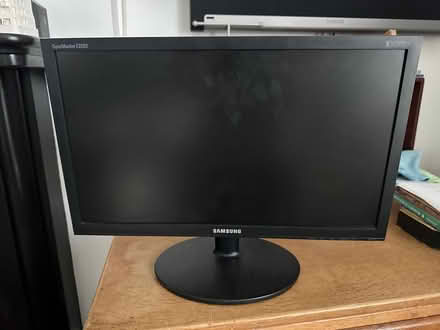 Photo of free Samsung 22” VGA monitor (Hove, BN3) #1