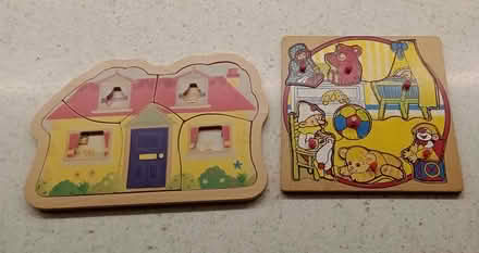 Photo of free Wooden Jigsaws and Books For Toddlers (CT6) #1