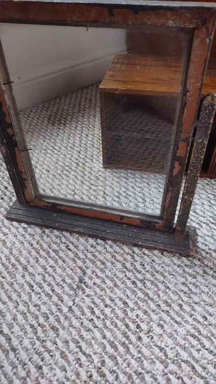 Photo of free Antique picture holder (Rising sun) #1