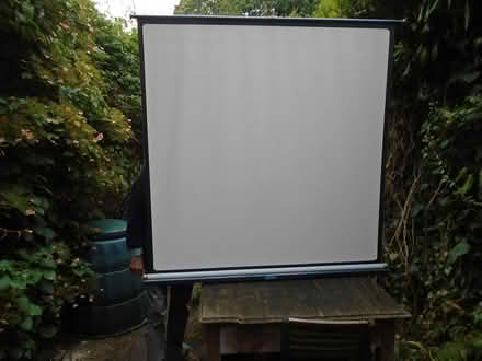 Photo of free screen (HR1) #1