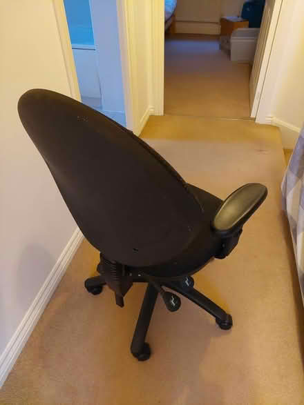 Photo of free Office chair (Leighton Buzzard LU7) #1