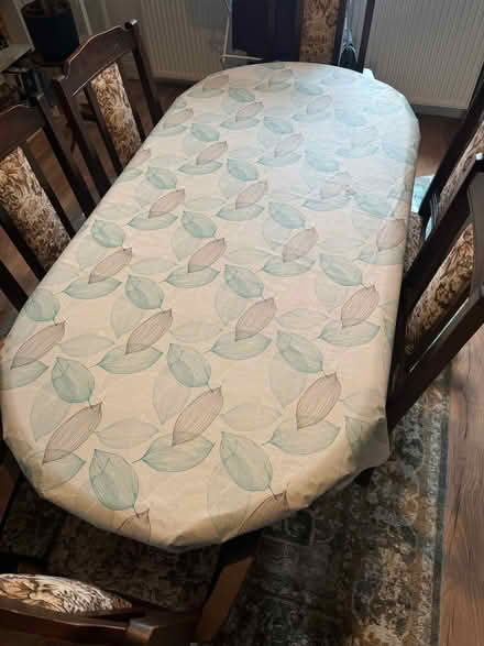 Photo of free extendable dining table with chairs (Bowburn DH6) #1