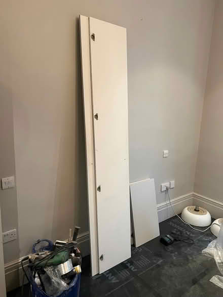 Photo of free 4 x doors (223cm x 40cm x2cm) (Tufnell Park N19) #3