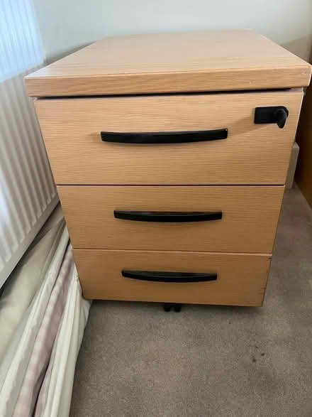 Photo of free Under desk drawers (Highgate N6 near Archway Road) #1