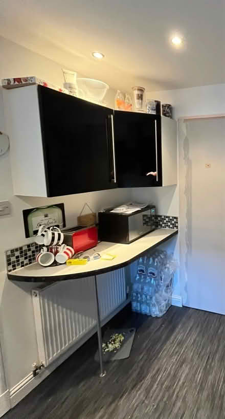 Photo of free Corner unit and worktop (G31) #1