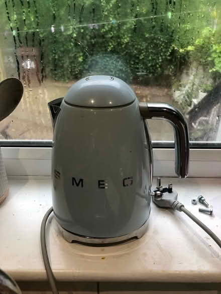 Photo of free (Leaking) SMEG kettle (Walkley, S6) #1