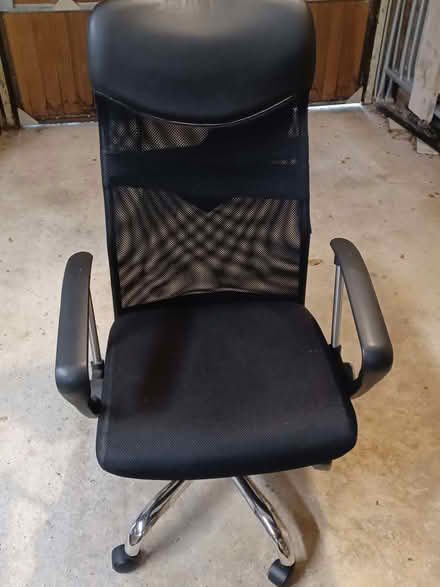 Photo of free Office chair (Chiseldon SN4) #1