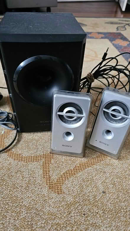 Photo of free Wired speakers (IG1) #1