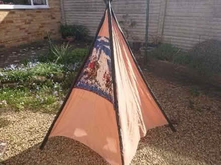 Photo of free Child's wigwam for garden play. (Caldecott OX14) #1