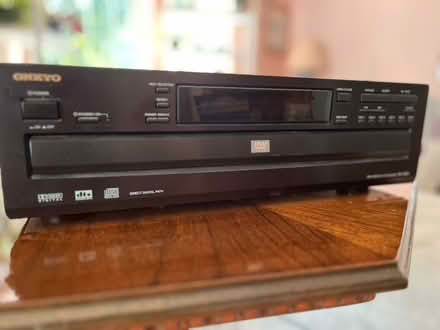 Photo of free DVD/VIDEO CD/6-dis CD Changer ONKYO (White Plains, exit 5-287 West) #1