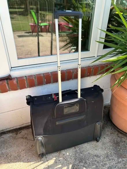 Photo of free Samsonite suit bag (Safeway, LaPlata, MD) #1