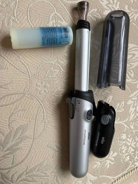 Photo of free 3 gas curling tongs (Eastbourne BN21) #4