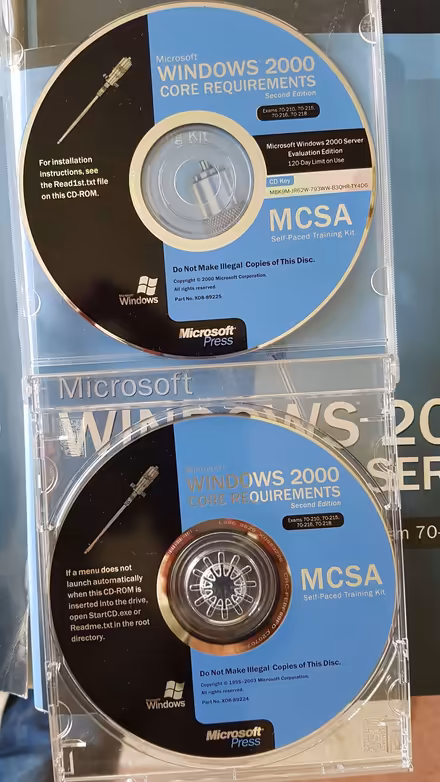 Photo of free Windows Server 2000 MCSA/MCSE study books/discs (AB32) #3