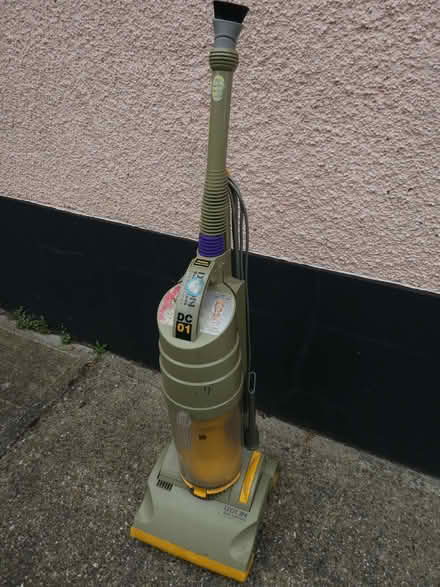Photo of free Vacuum cleaner (Dyson DC01) (Rayleigh SS6) #2