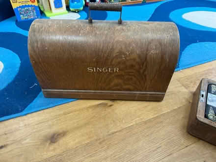 Photo of free Vintage singer sewing machine (Farnborough) #2
