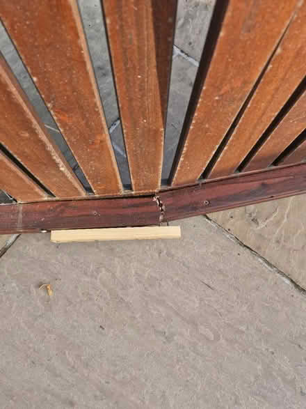 Photo of free Broken wooden sun lounger (B23) #3