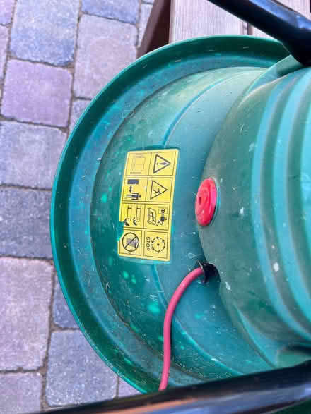 Photo of free Qualcast electric Flymo (Woodville DE11) #2