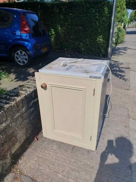 Photo of free Undercounter fridge (Reddish SK5) #1