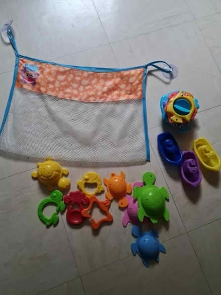 Photo of free Bath toys with net (NG15) #1