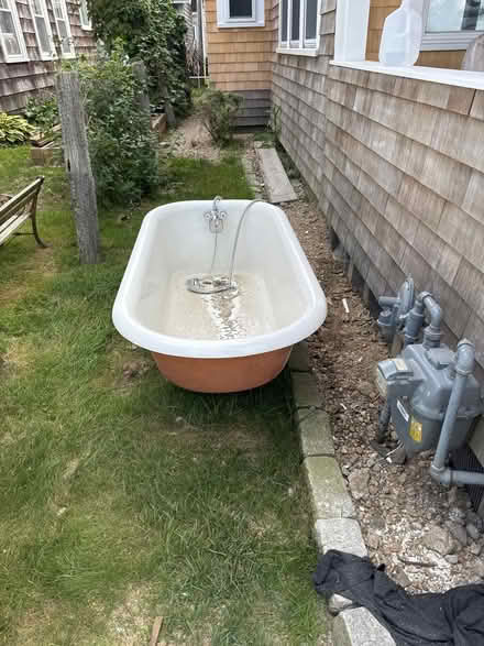 Photo of free Old claw foot tub (Pocasset) #1